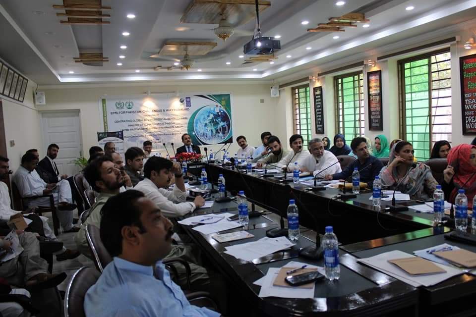 Attendees at the GEB lecture.